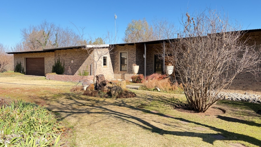 4 Bedroom Property for Sale in Viljoenskroon Rural Free State